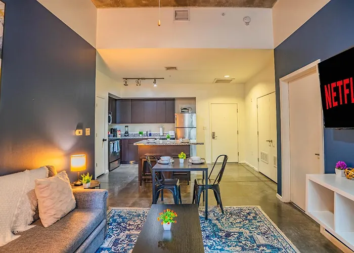 Roosevelt Row Dt Gym Pool Parking Balcony Wd Apartment